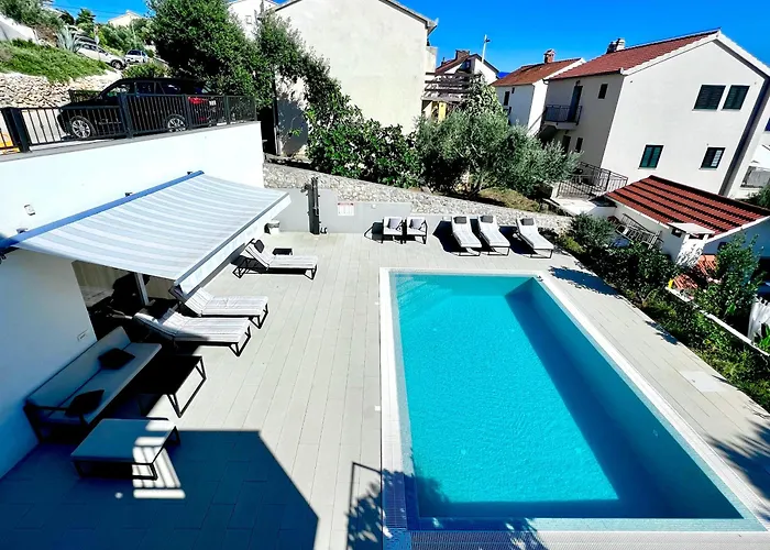 Zen - Okrug, Heated Pool, Ev Type 2 公寓 *