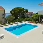 Zen - Okrug, Heated Pool, Ev Type 2